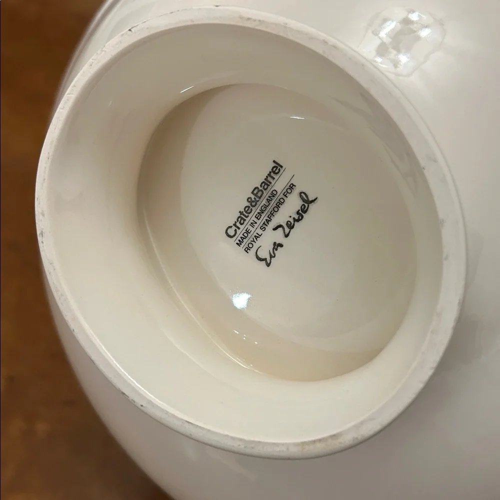 Crate & Barrel Eva Zeisel Pedestal Fruit, Serving Bowl